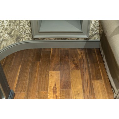Плинтус из полиуретана Orac Decor SX118F гибкий