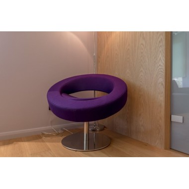 Плинтус Orac Decor С КАБЕЛЬ-КАНАЛОМ SX125 гладкий грунт белого цвета