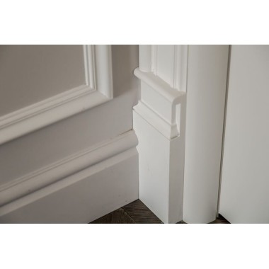 Плинтус Orac Decor С КАБЕЛЬ-КАНАЛОМ SX138 грунт белого цвета