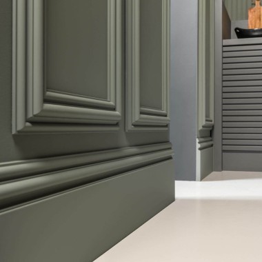 Плинтус Orac Decor С КАБЕЛЬ-КАНАЛОМ SX193