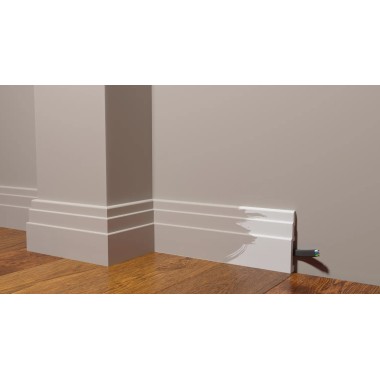 Плинтус DD704 Decor Dizayn 