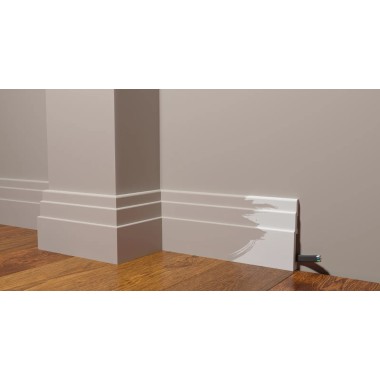 Плинтус DD705 Decor Dizayn 