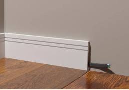 Плинтус DD717 Decor Dizayn 