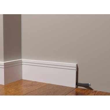 Плинтус DD719 Decor Dizayn 