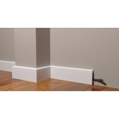 Плинтус DD723 Decor Dizayn 