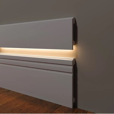 Плинтус DD723 Decor Dizayn 