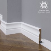 Белый плинтус  Madest Decor МДФ 07-083-16 окрашенный