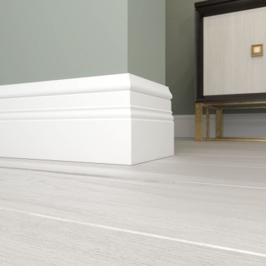Плинтус Ultrawood Base 0004 (2000 x 185 x 18 мм.)