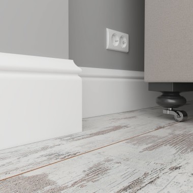 Плинтус Ultrawood Base 5500 (2000 x 138 x 18 мм.)